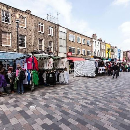 Awesome Apartment In The Heart Of Camden Town Londra Exterior foto